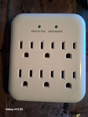 Surge Protector Wall Tap - White Multi-Outlet Power Adapter